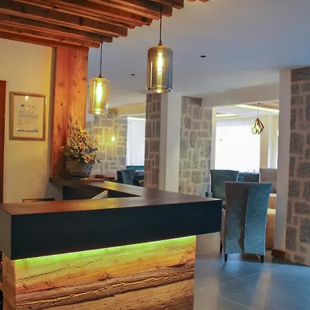 Hotel Edelweiss Alpine Nature Pinzolo